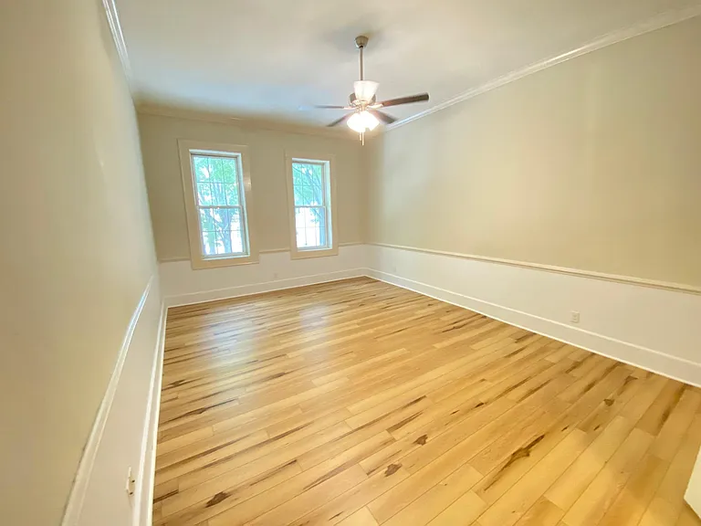 Spacious Bedroom (21' X 13')