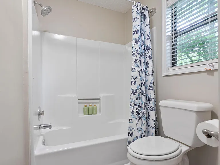 303 Paxton Cir — Photo 12