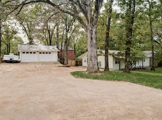 3129 E Skillern Rd, Fayetteville, AR 72703