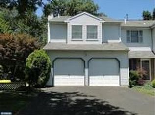 201 Jonathan Dr, North Wales, PA 19454