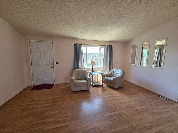 5th image of 200 James Ct #3