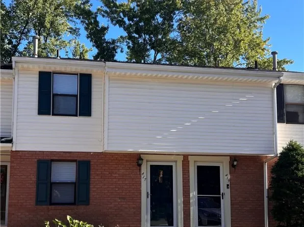 417 Brookside Ct, Seven Fields, PA 16046