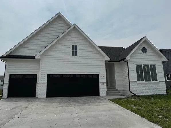 539 Walnut Dr, Huxley, IA 50124
