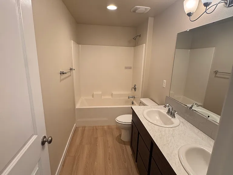 611 Koontz Rd #A — Photo 26