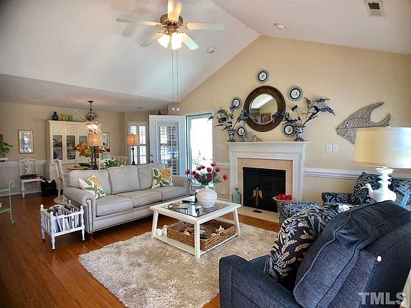 4th image of 113 Glenalmond Ct