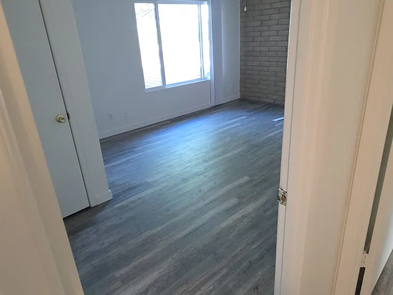 1322 E Broadmor Dr — Photo 4