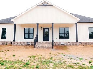199 Bellview Rd, Taft, TN 38488