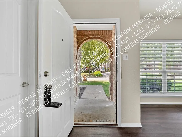 2816 Blue Heron Dr — Photo 5