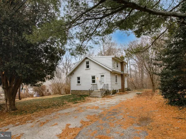 404 4th Ave, Newtown Square, PA 19073