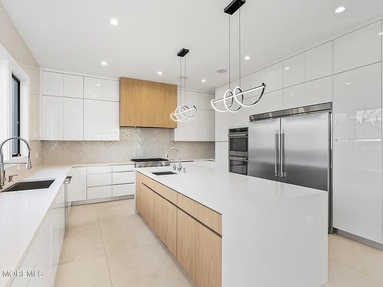 150 Ampere Ave — Photo 18