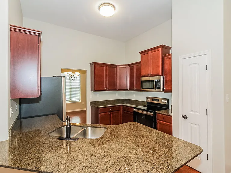 140 Hidden Meadows Ln — Photo 8