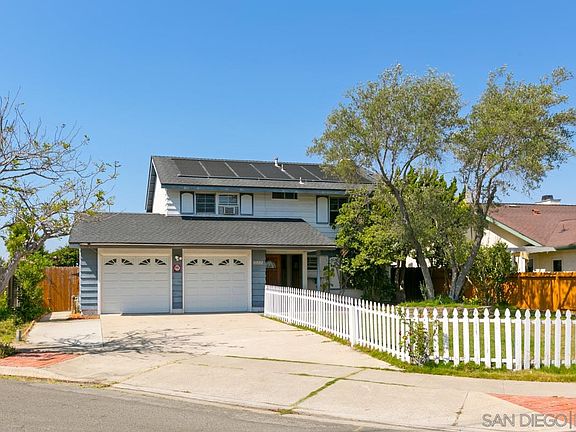 3rd image of 4666 Baxter Ct