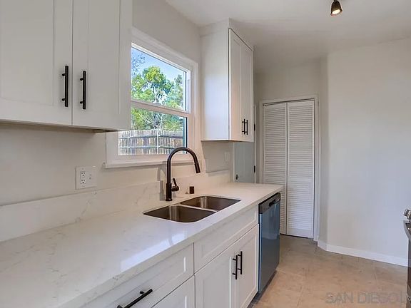 5th image of 560 59th St