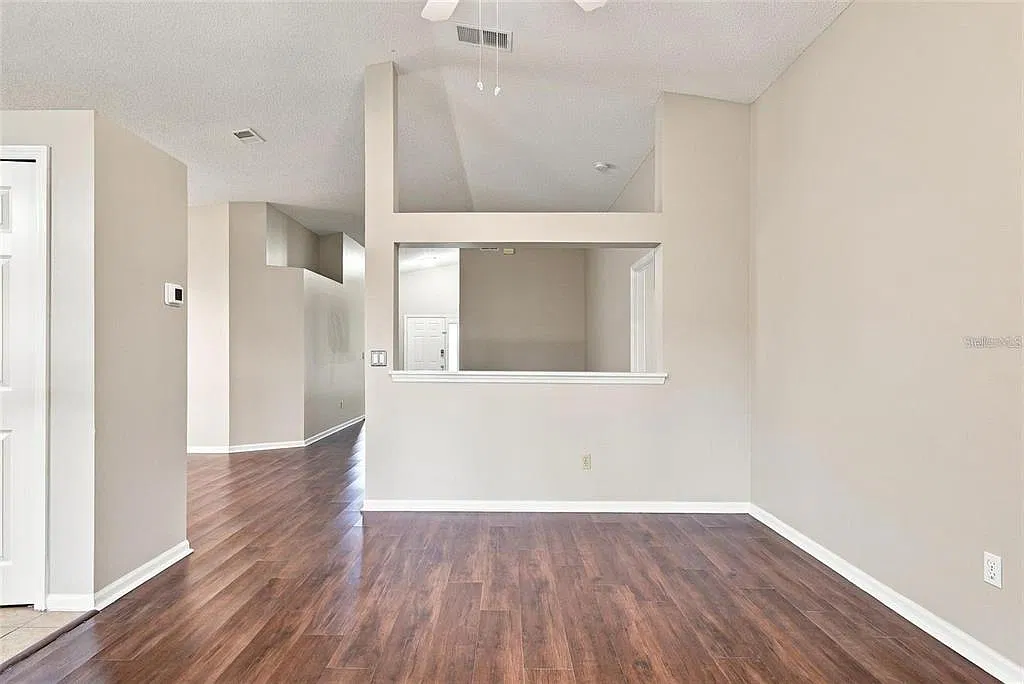 3 bed, 2.0 bath, 1655 sqft, $2,350 — Photo 4
