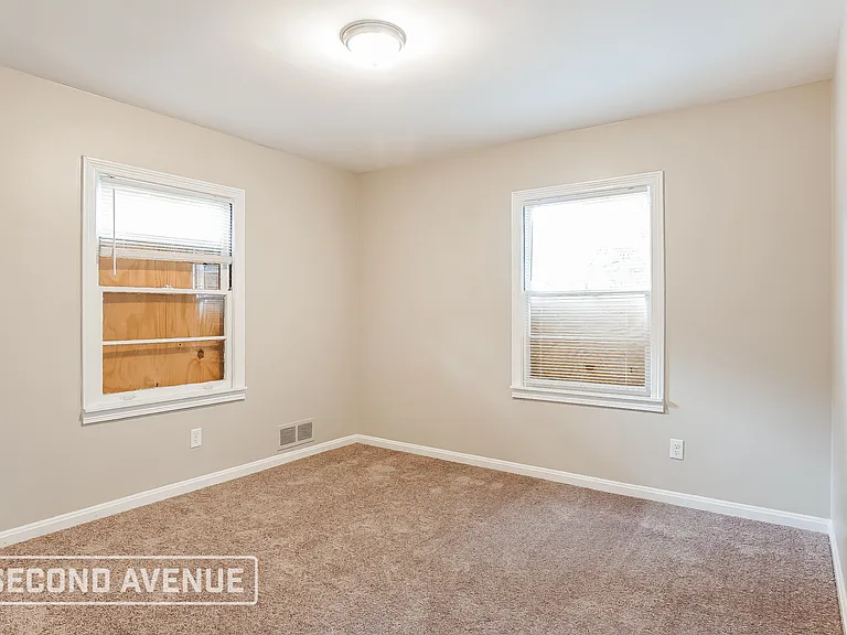 9725 Red Lane Dr — Photo 11