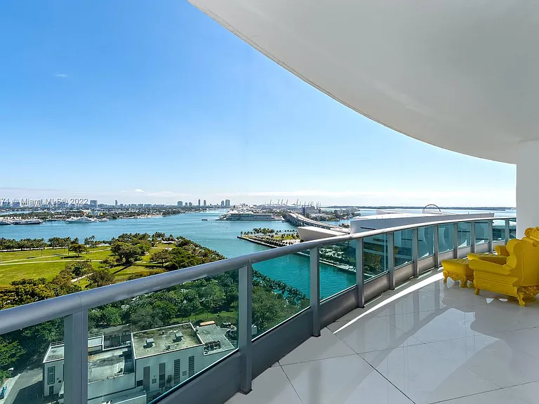 900 Biscayne Blvd #2006 — Photo 3