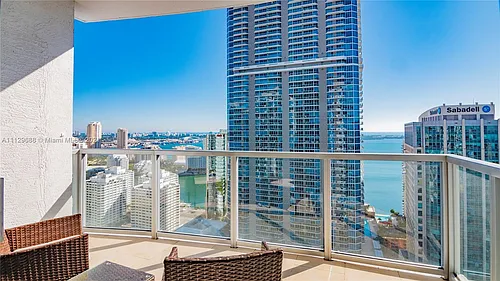 1060 Brickell Ave Photo 1