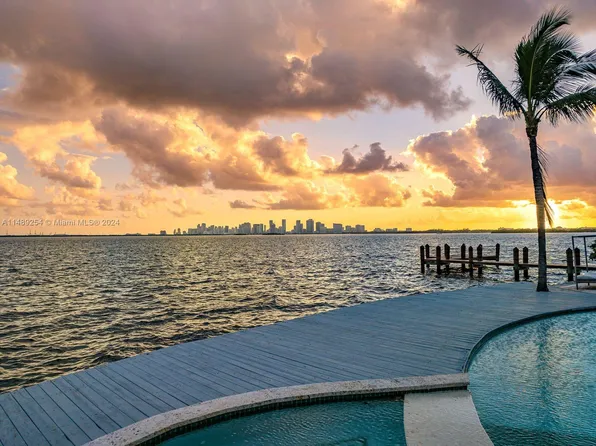 1365 Bay Ter, North Bay Village, FL 33141