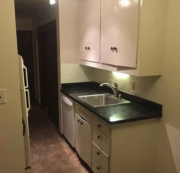 2350 Beacon Ave S — Photo 29