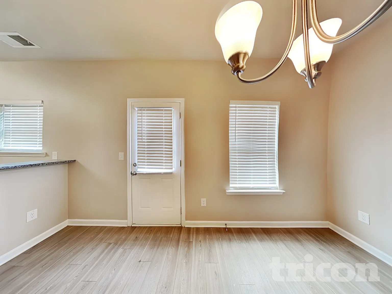 48 Carriage Hills Drive SE Cartersville GA — Photo 3