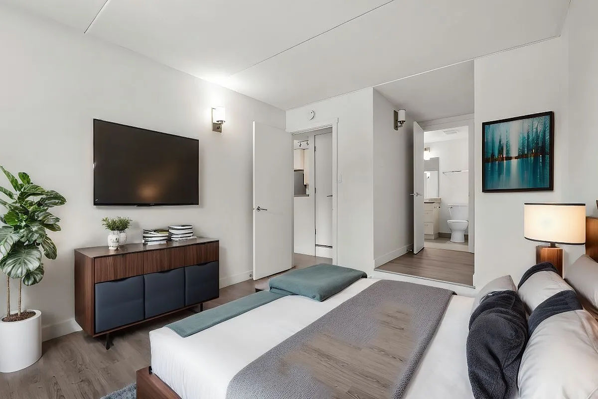 Penthouse Apartments — Photo 4