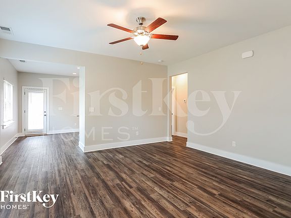 5th image of 1380 Woodridge Pl