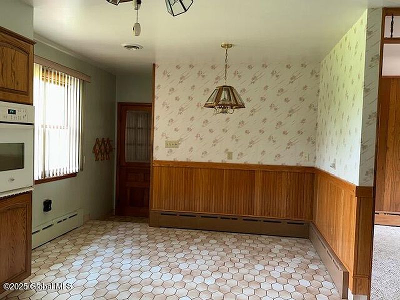 5th image of 268 Waldenmaier Road