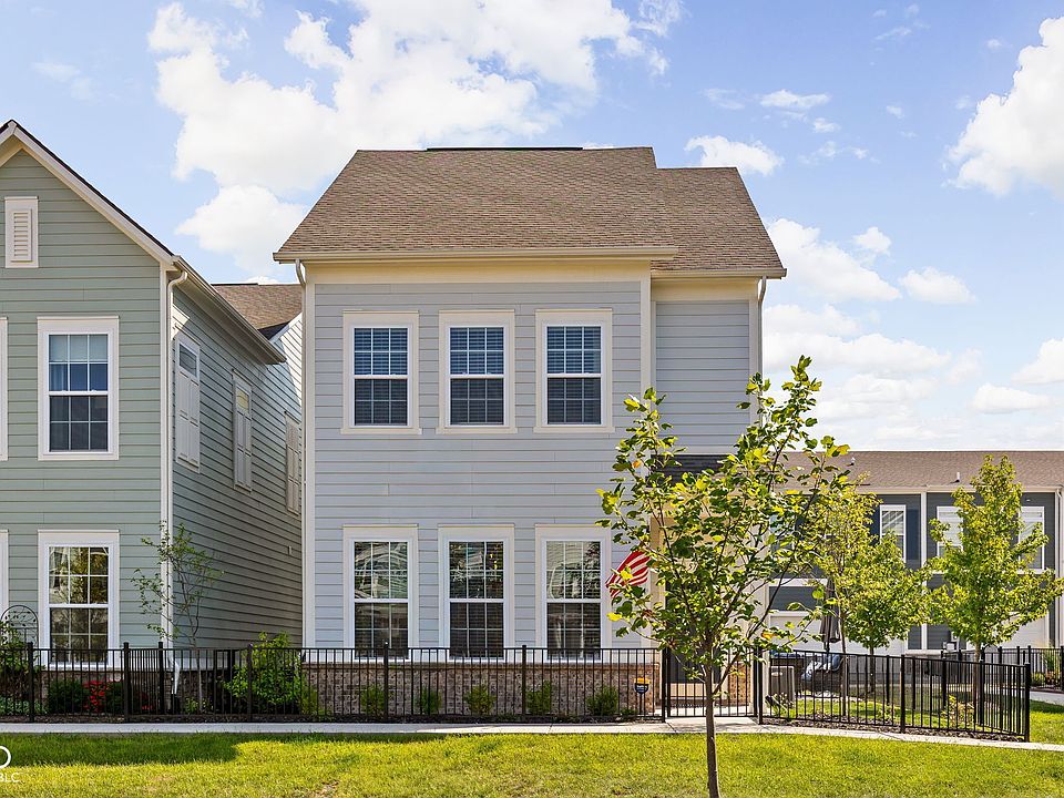 1st image of 576 Steinbeck Pl