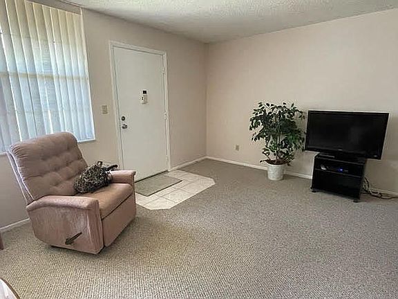 2nd image of 4705 1st St NE APT 123