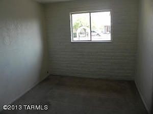 5th image of 1831 W Riverview St