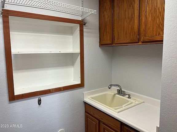 3rd image of 5509 E Earll Dr