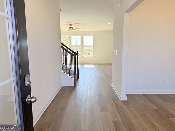 3rd image of 99 Annie Ln