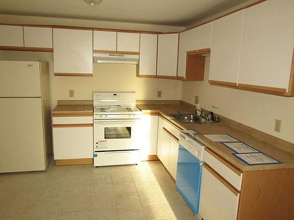 4th image of 4 New Haven Dr APT 107