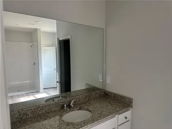 511 Knollwood Dr, Griffin, GA 30224