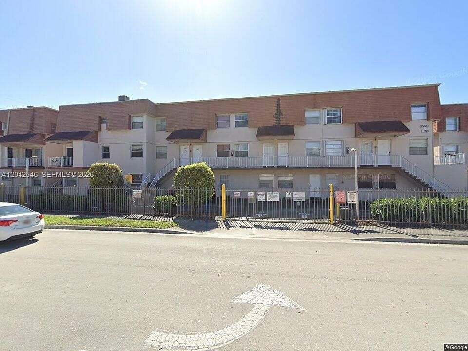 1st image of 1560 W 46th St #244