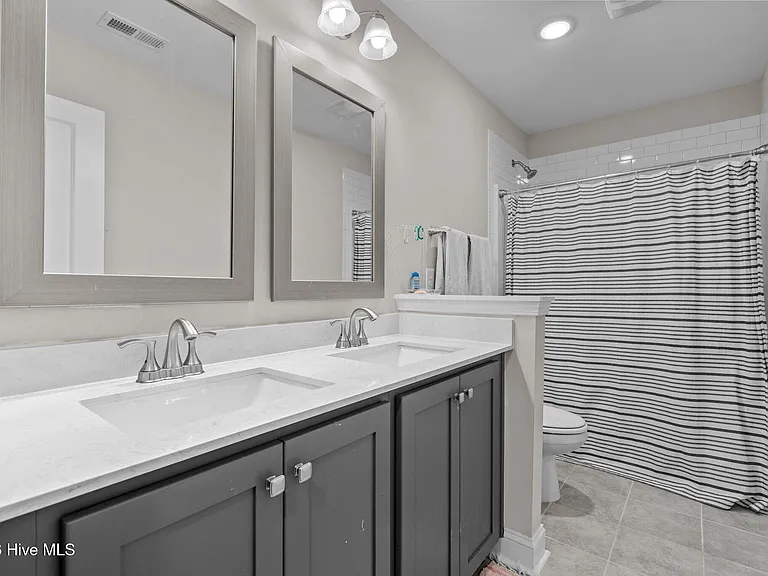 451 Gretchen Rd — Photo 33