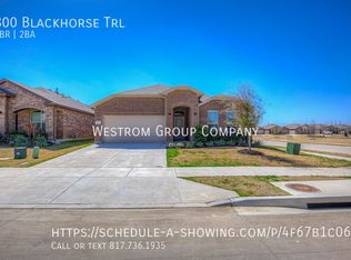 800 Blackhorse Trl, Justin, TX 76247