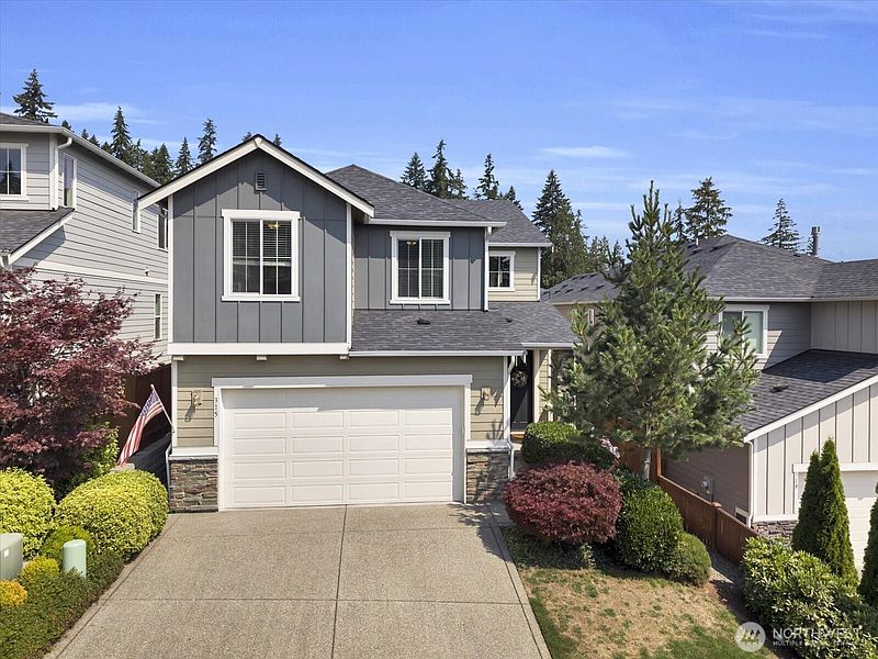 2nd image of 315 182nd Street SE