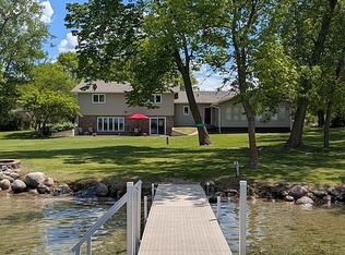 10928 E Lake Ida Ln, Pelican Rapids, MN 56572