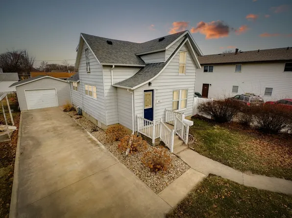 413 E Livingston St, Pontiac, IL 61764