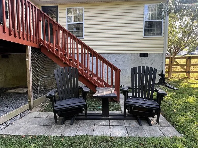 7475 British Rd — Photo 28