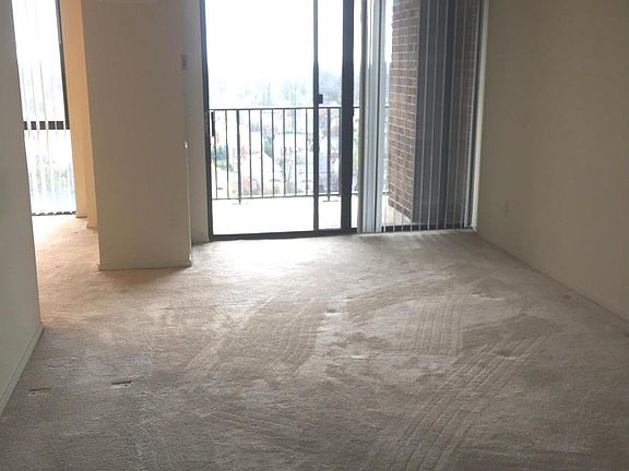 2nd image of 2311 Pimmit Dr APT 1404