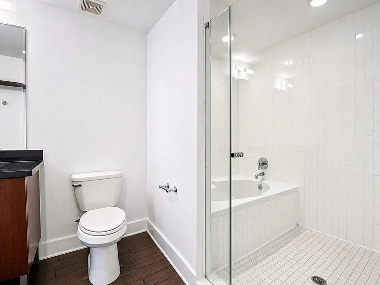 603 Davis St #1207 — Photo 4