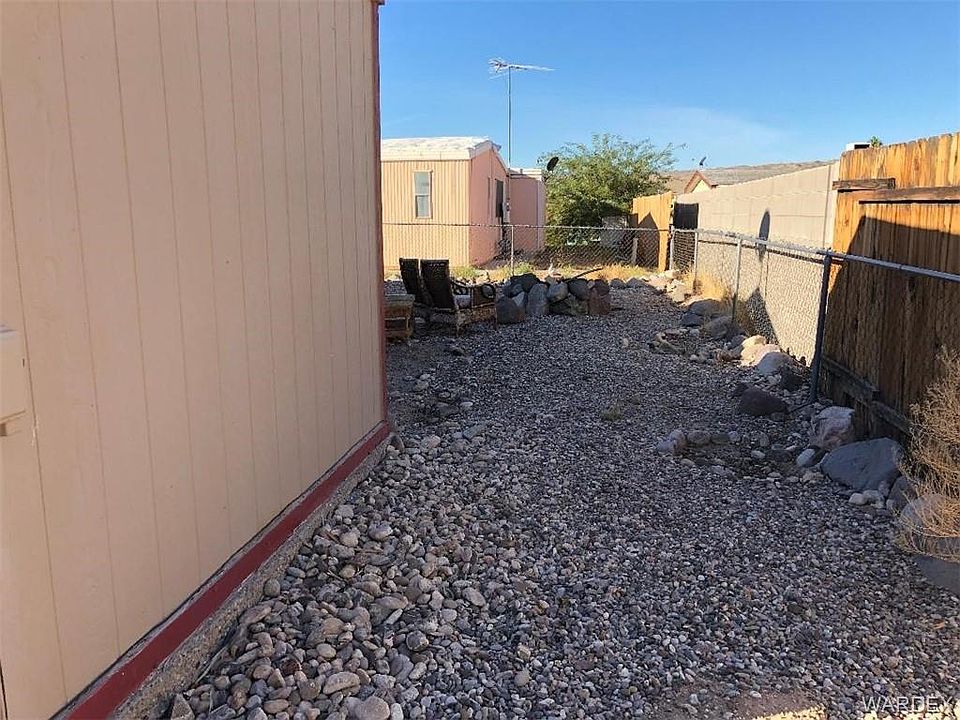 2nd image of 799 Roadrunner Dr