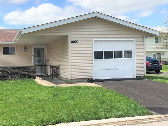 2nd image of 1055 Belmont Ct #1
