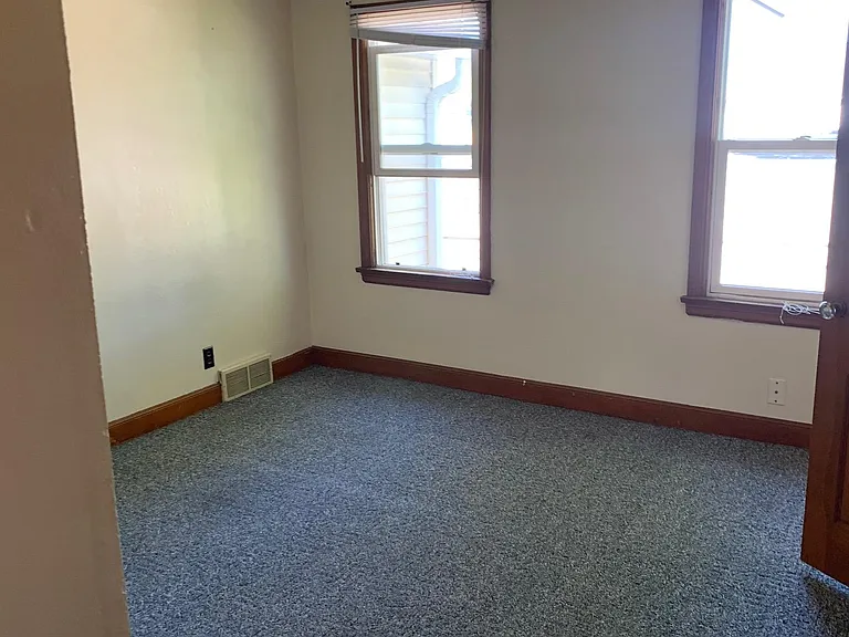 2107 Birch St — Photo 12