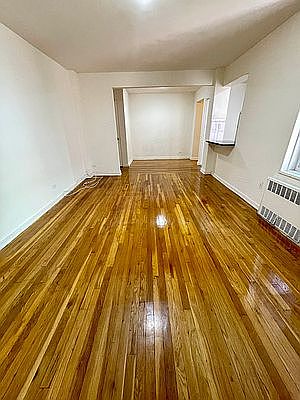 4th image of 140-18 Burden Cres #4008