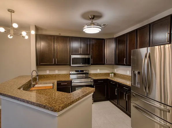 1944 Coventry Rd #35, Jackson, MI 49201