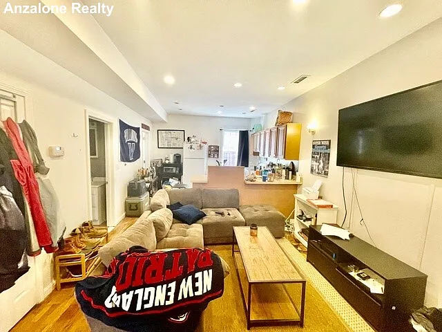 111 Salem St #3 — Photo 4