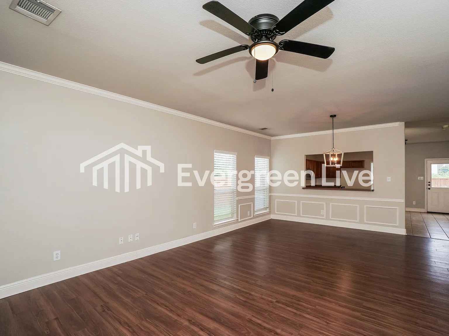 3 bed, 3.0 bath, 1997 sqft, $1,745 — Photo 3